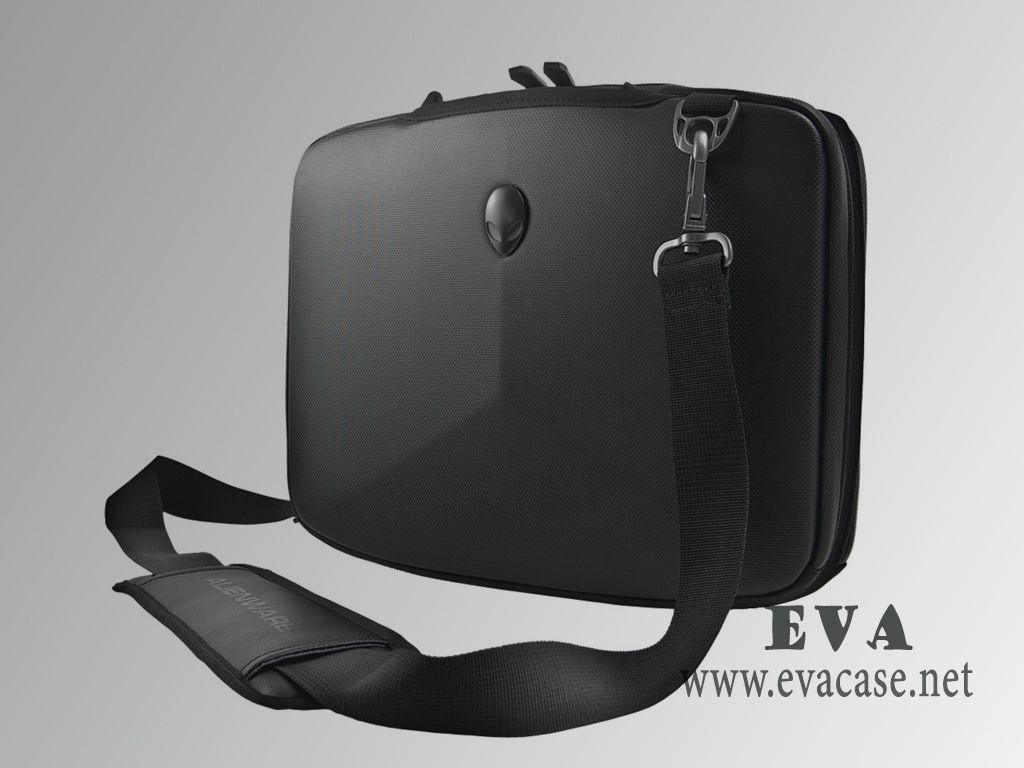 Mobile Edge 17 inch hard shell laptop case with weatherresistant nylon exterior and scrape